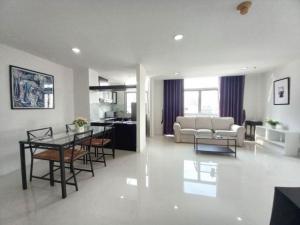 The Capital Sukhumvit 30 Pet Friendly Spacious 9th floor BTS Phrom Phong ภาพที่ 2